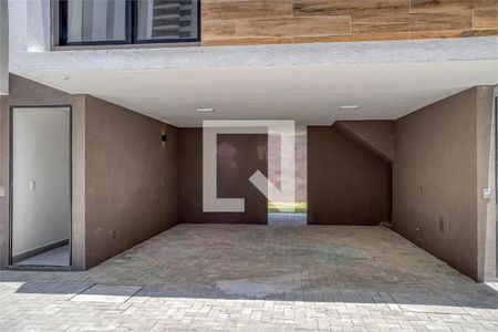 Casa à venda com 4 quartos, 216m² em Campo Belo, São Paulo