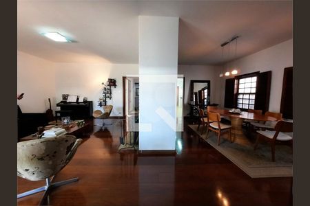 Casa à venda com 3 quartos, 277m² em Chácara Monte Alegre, São Paulo