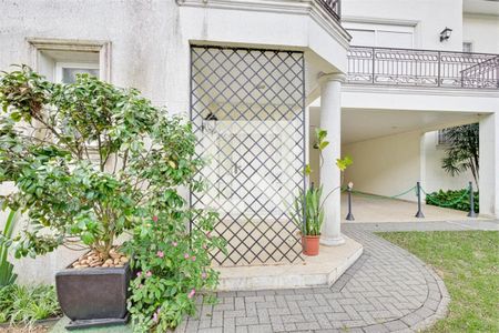 Casa à venda com 4 quartos, 319m² em Alto da Boa Vista, São Paulo