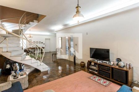 Casa à venda com 3 quartos, 240m² em Vila Mariana, São Paulo