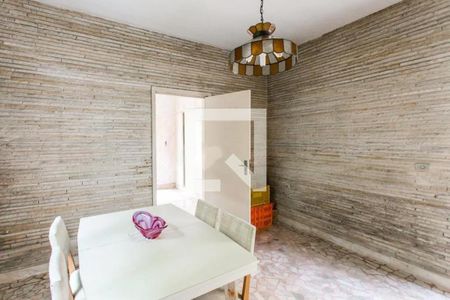 Casa à venda com 3 quartos, 240m² em Vila Mariana, São Paulo