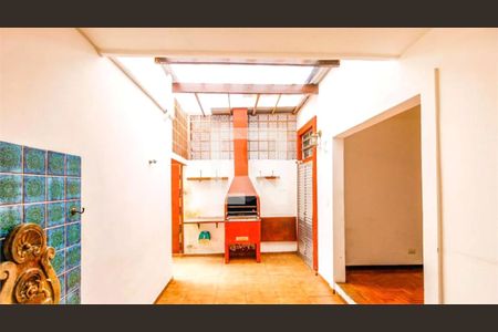 Casa à venda com 3 quartos, 140m² em Campo Belo, São Paulo