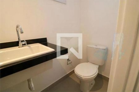 Casa à venda com 2 quartos, 103m² em Cambuci, São Paulo