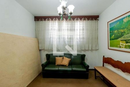 Casa à venda com 4 quartos, 241m² em Jardim Marajoara, São Paulo