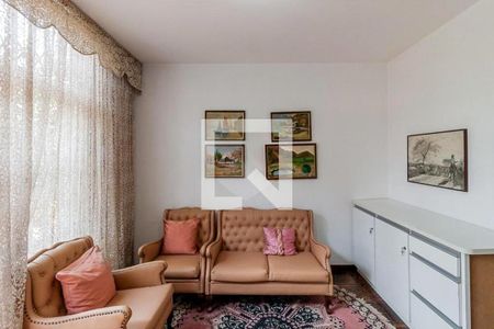 Casa à venda com 4 quartos, 241m² em Jardim Marajoara, São Paulo