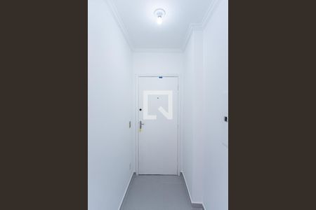 Entrada de apartamento para alugar com 2 quartos, 53m² em Parque Maria Domitila, São Paulo