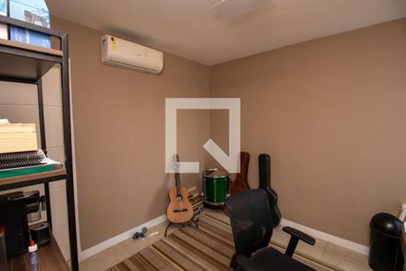 Suite de casa de condomínio à venda com 3 quartos, 350m² em Vargem Pequena, Rio de Janeiro