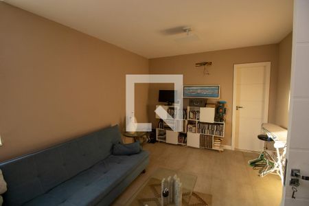 Quarto  de casa de condomínio à venda com 3 quartos, 350m² em Vargem Pequena, Rio de Janeiro