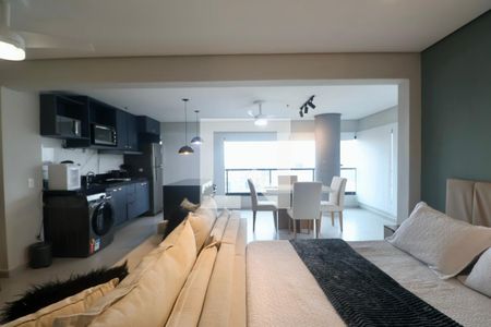 Quarto de apartamento para alugar com 1 quarto, 48m² em Parque Enseada, Guarujá