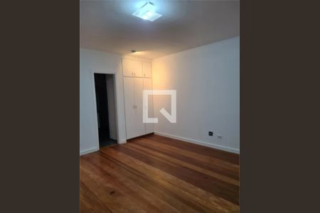 Casa à venda com 3 quartos, 318m² em Santo Amaro, São Paulo