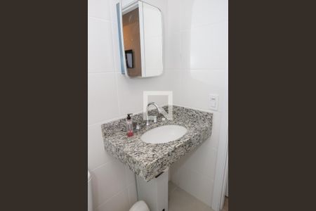 Banheiro de kitnet/studio à venda com 1 quarto, 24m² em Perdizes, São Paulo