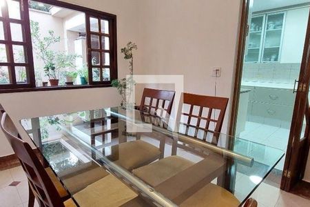 Casa à venda com 4 quartos, 243m² em Nova Petrópolis, São Bernardo do Campo