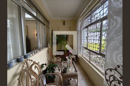 Entrada de casa para alugar com 5 quartos, 280m² em Jardim da Gloria, São Paulo