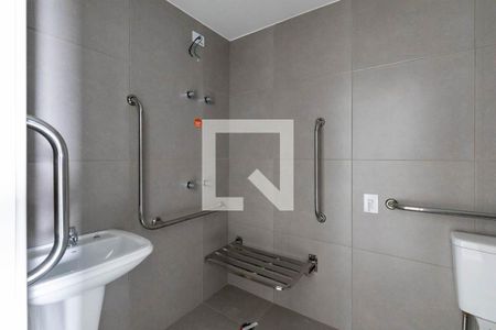Banheiro de kitnet/studio à venda com 1 quarto, 23m² em Santa Cecilia, São Paulo