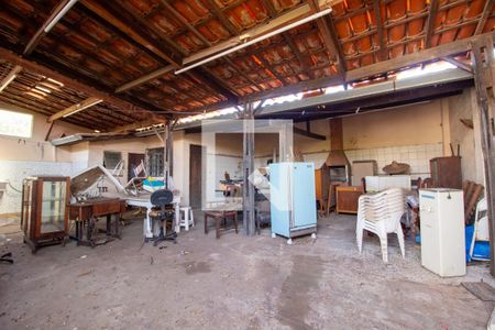 Área externa de casa para alugar com 4 quartos, 330m² em Jardim Emilia, Sorocaba