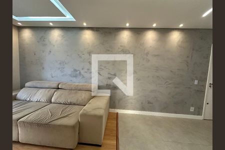Sala de apartamento para alugar com 2 quartos, 61m² em Jardim Tupanci, Barueri