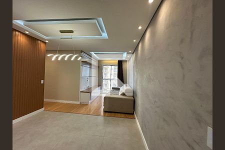 Sala de apartamento para alugar com 2 quartos, 61m² em Jardim Tupanci, Barueri