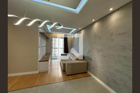 Sala de apartamento para alugar com 2 quartos, 61m² em Jardim Tupanci, Barueri