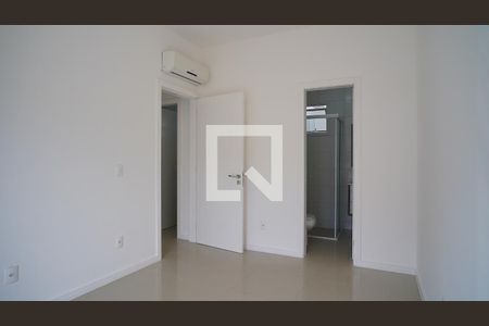 Suíte de apartamento para alugar com 2 quartos, 82m² em Ingleses do Rio Vermelho, Florianópolis