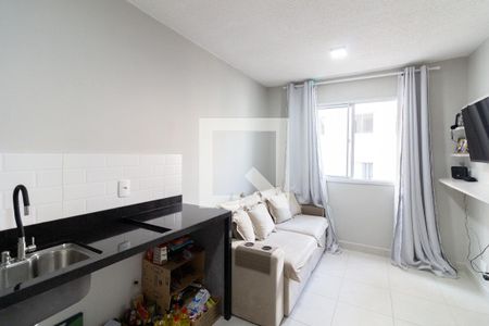 Sala/Cozinha de apartamento para alugar com 2 quartos, 32m² em Jardim Celeste, São Paulo