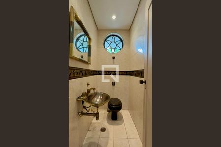 Lavabo de casa para alugar com 4 quartos, 306m² em Paraíso, São Paulo