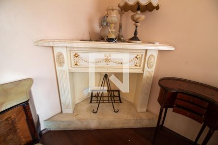 Sala de Tv - Lareira de apartamento à venda com 4 quartos, 214m² em Brooklin, São Paulo