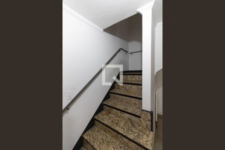 Escada de casa à venda com 4 quartos, 153m² em Vila Brasilio Machado, São Paulo