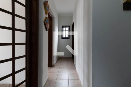 Corredor de casa à venda com 4 quartos, 153m² em Vila Brasilio Machado, São Paulo