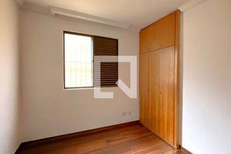 Quarto 2 de apartamento à venda com 3 quartos, 116m² em Santo Antônio, Belo Horizonte