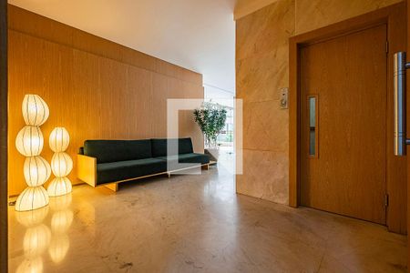Hall de Entrada de apartamento à venda com 3 quartos, 229m² em Cerqueira César, São Paulo