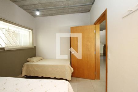 Quarto 1 - Suíte de casa para alugar com 4 quartos, 400m² em Alto dos Pinheiros , Belo Horizonte
