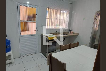 Cozinha de casa à venda com 2 quartos, 68m² em Vila Antonieta, São Paulo