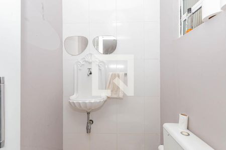 Lavabo de casa de condomínio à venda com 3 quartos, 157m² em Vila Santo Estefano, São Paulo