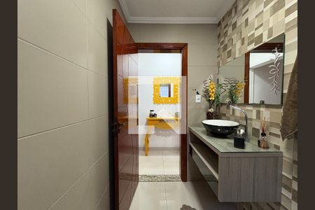Lavabo de casa à venda com 3 quartos, 185m² em Vila Curuçá, Santo André