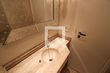 Lavabo de apartamento para alugar com 5 quartos, 340m² em Centro, Uberlândia