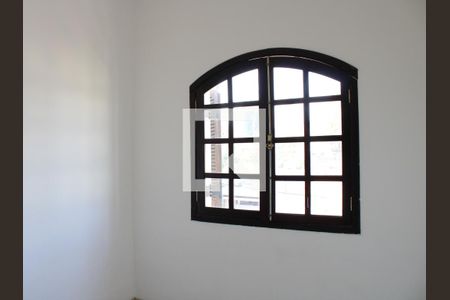 Quarto 2 de casa à venda com 3 quartos, 185m² em Vila Oratorio, São Paulo