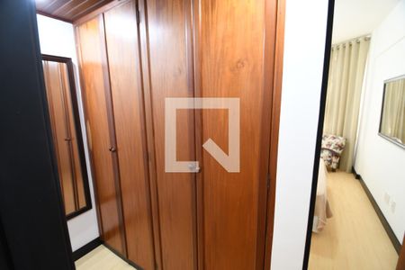 Quarto de apartamento à venda com 1 quarto, 48m² em Centro, Campinas