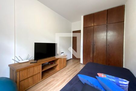 Quarto 1 de apartamento à venda com 4 quartos, 160m² em Santo Antônio, Belo Horizonte