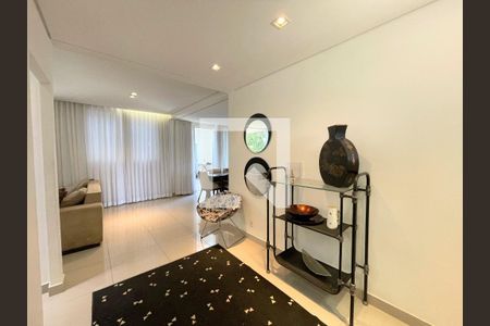 Sala de casa de condomínio à venda com 3 quartos, 149m² em Garças, Belo Horizonte