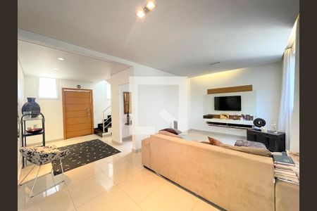 Sala de casa de condomínio à venda com 3 quartos, 149m² em Garças, Belo Horizonte