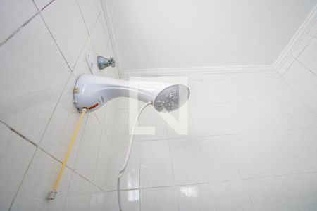 Banheiro do quarto 1 de casa à venda com 2 quartos, 136m² em Vila Scarpelli, Santo André