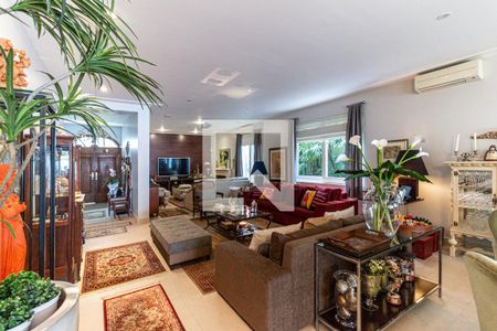 Sala de casa para alugar com 3 quartos, 400m² em Pacaembu, São Paulo
