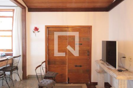 Sala de casa de condomínio para alugar com 3 quartos, 170m² em Copacabana, Belo Horizonte