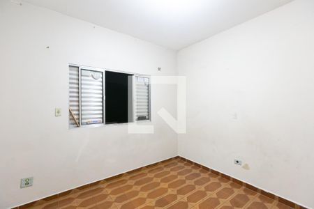 Quarto 1 de casa para alugar com 2 quartos, 80m² em Jardim Mimar, São Paulo