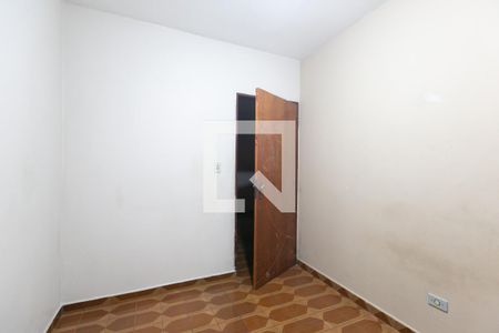 Quarto 2 de casa para alugar com 2 quartos, 80m² em Jardim Mimar, São Paulo