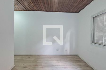 Suíte de casa de condomínio à venda com 4 quartos, 239m² em Jardim Pinheiros, São Paulo