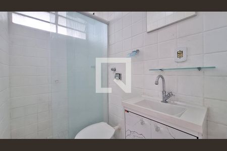 Banheiro de apartamento para alugar com 1 quarto, 44m² em Água Branca, São Paulo