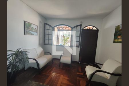 Sala de casa à venda com 5 quartos, 225m² em Teixeira Dias (barreiro), Belo Horizonte