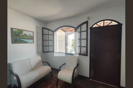 Sala de casa à venda com 5 quartos, 225m² em Teixeira Dias (barreiro), Belo Horizonte