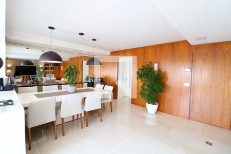 Sala de apartamento à venda com 2 quartos, 210m² em Vila Cruzeiro, São Paulo